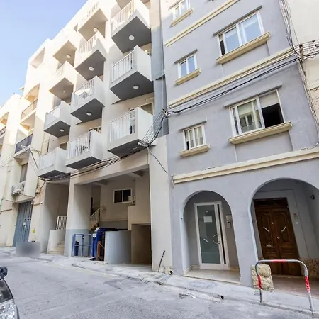 A Lovely, Designer & Central 2br With Wifi By 360 Estates Gzira